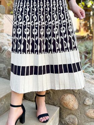 Full Length Winter Skirt (Beige &amp; Black)