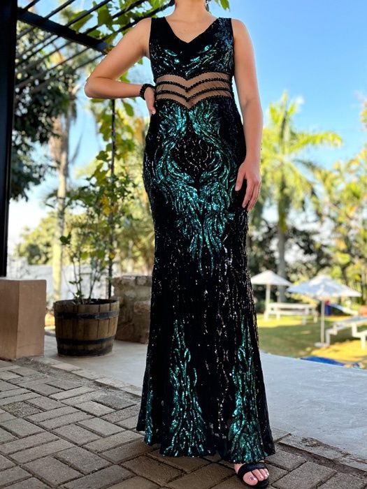 Shortsleeve V-Neck Dress with Net Detail (Black with Dark Turquoise)