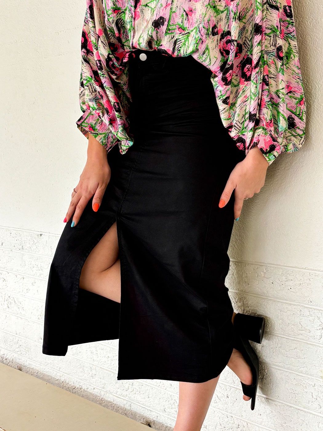 3/4 Long Length Skirt with Slit (Black), Size: 30