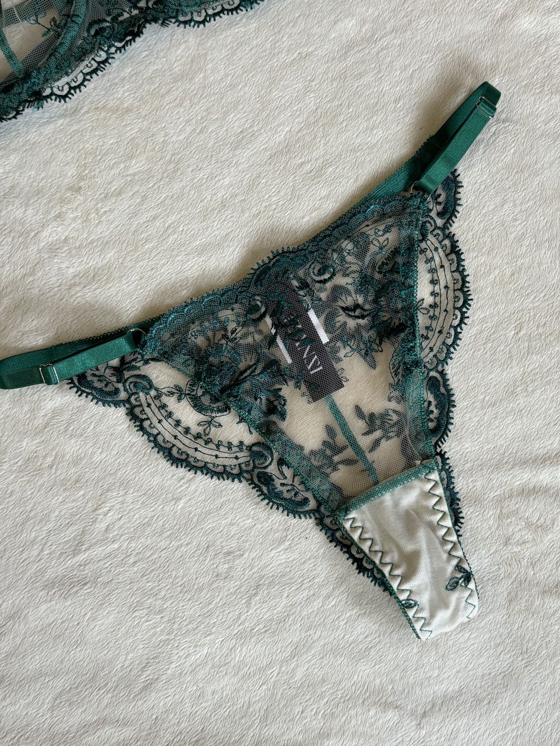 Lingerie Lace Bottom Undies G-String (Emerald with Nude)