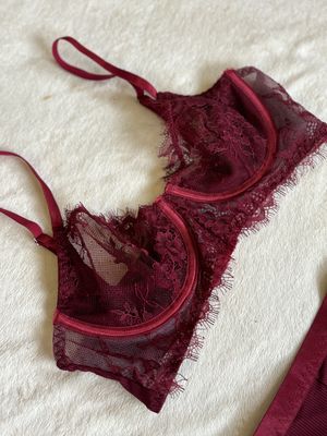 Lingerie Lace Bra (Maroon)