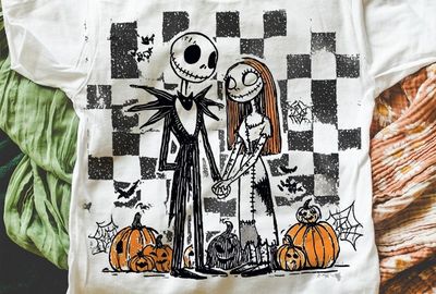 Halloween/spooky vibes adult