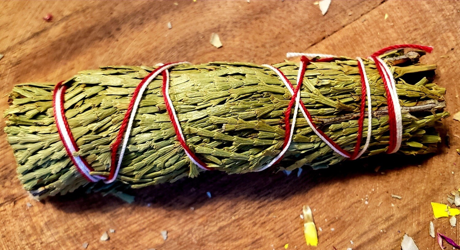 Pine Bundle for smudging 1 piece