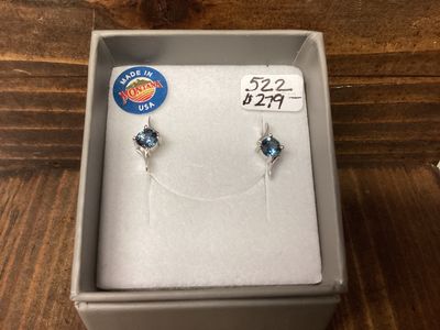 #522 Bypass Design w/ 4mm Stud Earrings