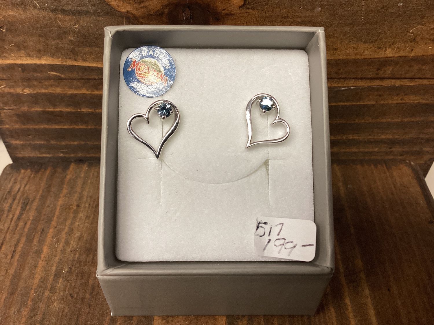 #517 Weeping Heart Studs w/3.5mm Sapphire