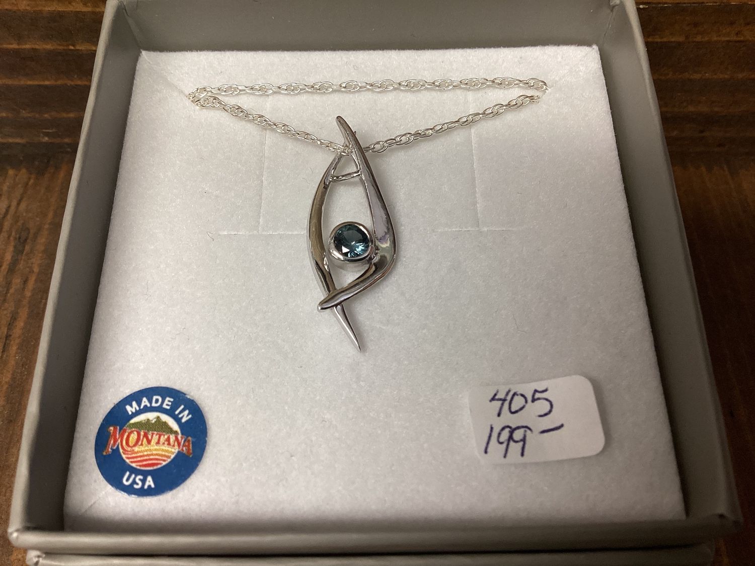 #405 Crossed Bars 4mm Necklace