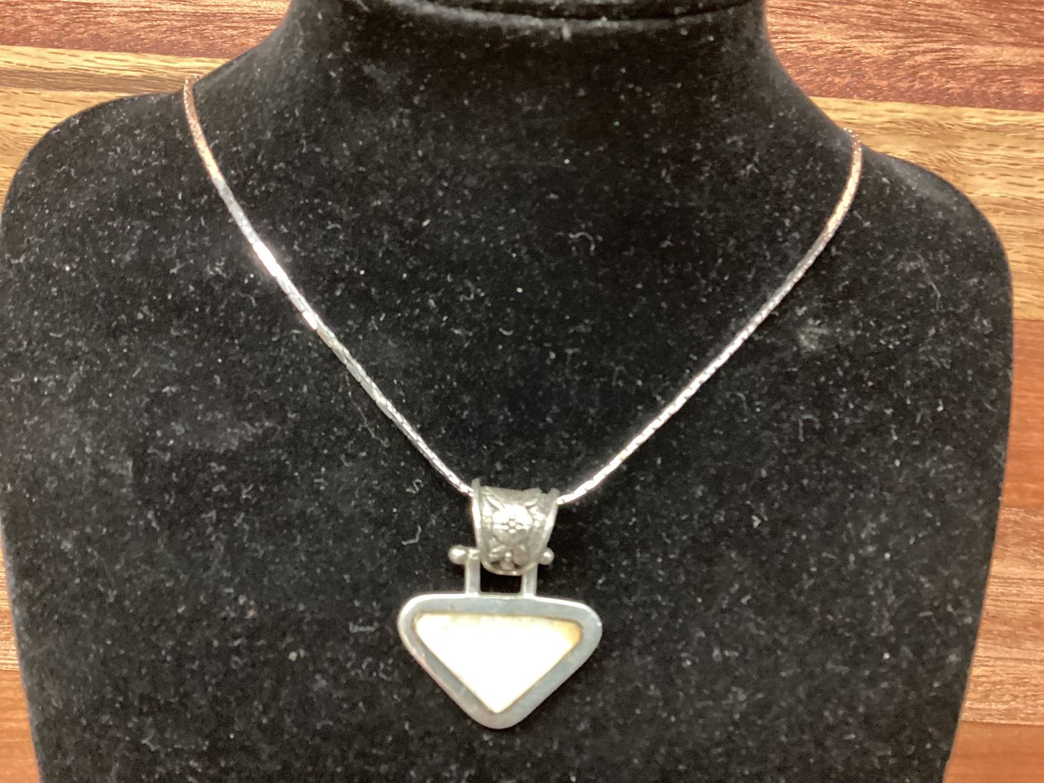 Walrus Ivory Zealander (SS925) Necklace