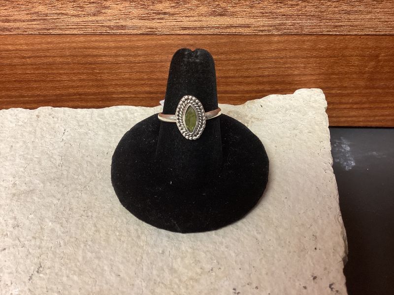 Peridot Stone (SS925)  Ring