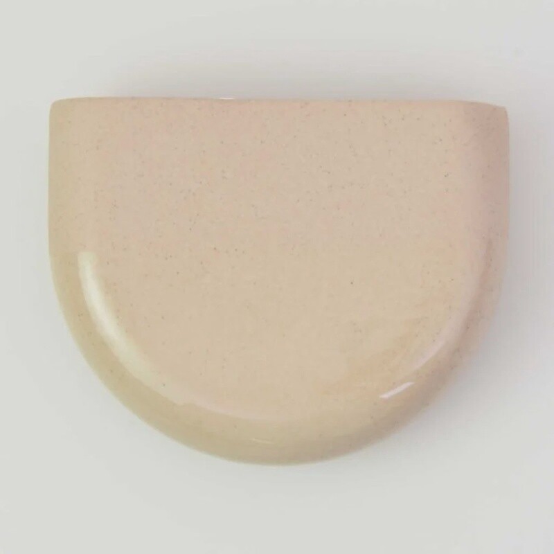 HARM &amp; ELKE dip wall vase-half round Sand