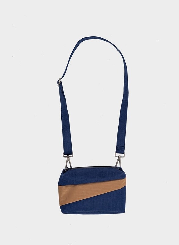 SUSAN BIJL Bum Bag Navy-camel Small

