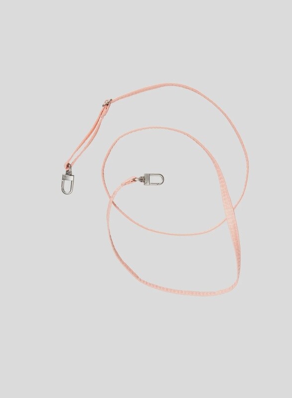 SUSAN BIJL Strap Tone