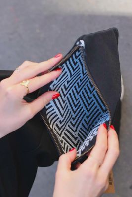 HINDBAG Ema Pouch black