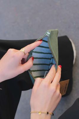 HINDBAG pouch Lou olive green