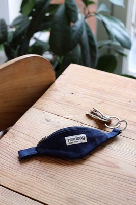 HINDBAG Come sleutelhanger marine blauw
