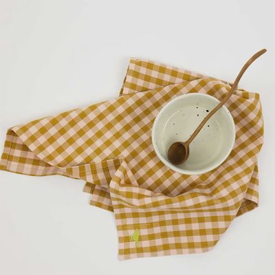 A WORLD OF CRAFT Handdoek Maria pink / mustard