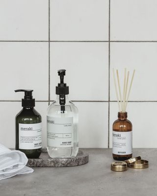 MERAKI Linen Dew bodylotion
