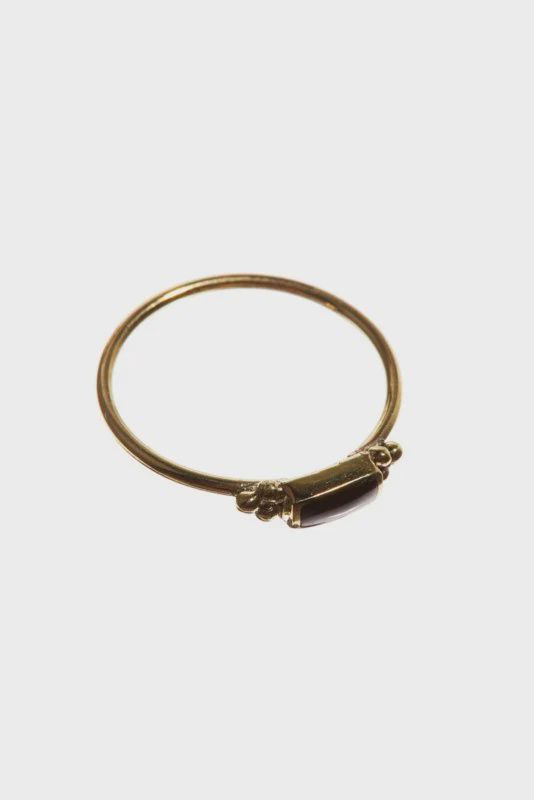 XZOTA ring Onyx Rectangle Dot brass