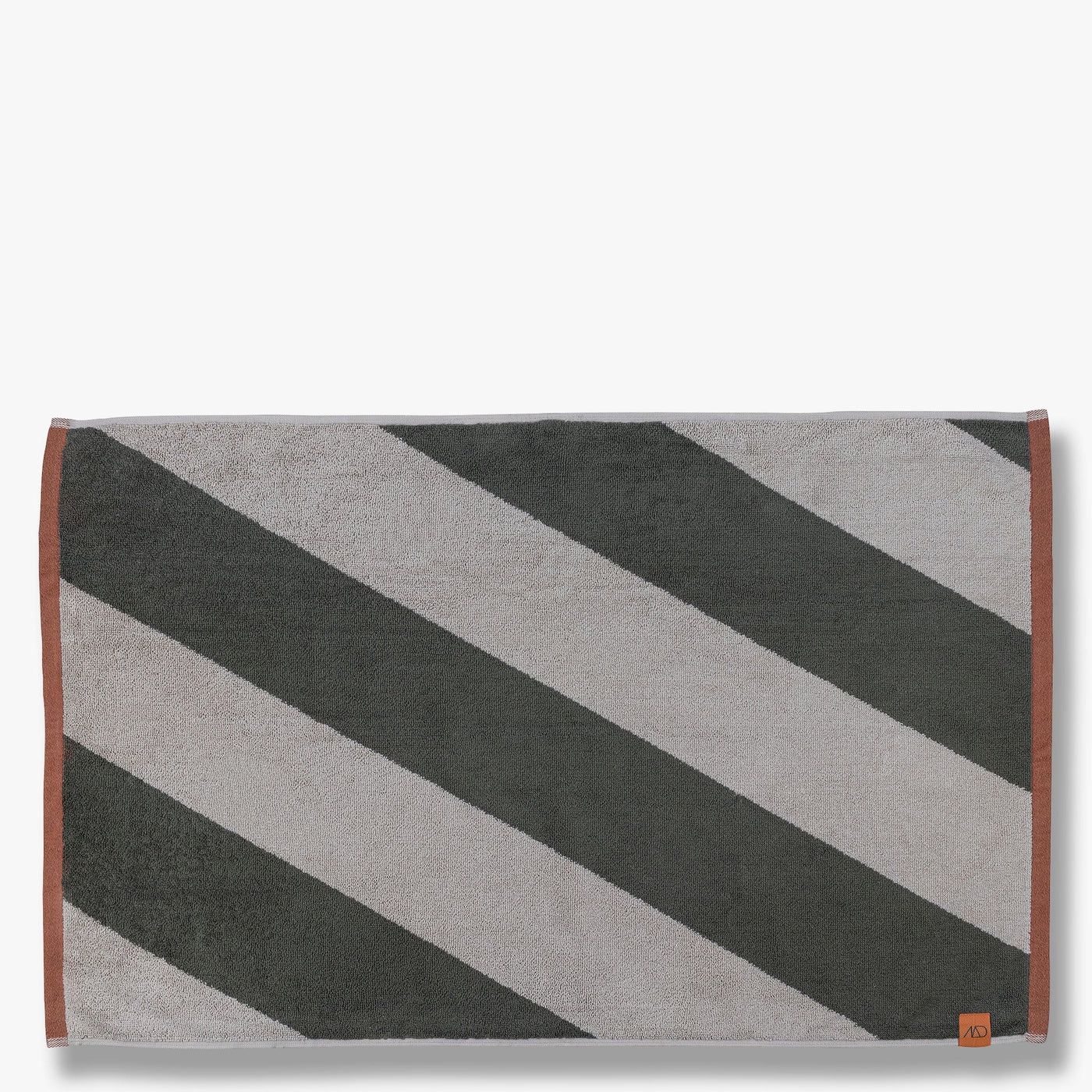 METTE DITMER Diagonal badmat Dark Olive