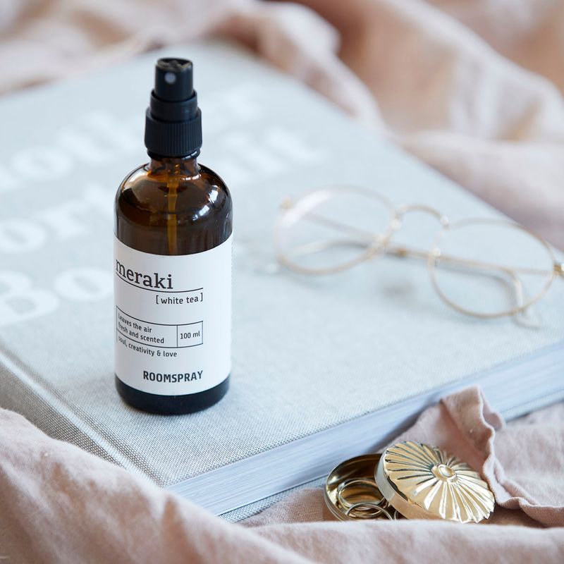 MERAKI Kamerspray White Tea