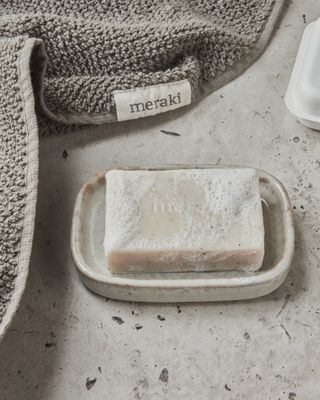 MERAKI Soap bar sesame scrub