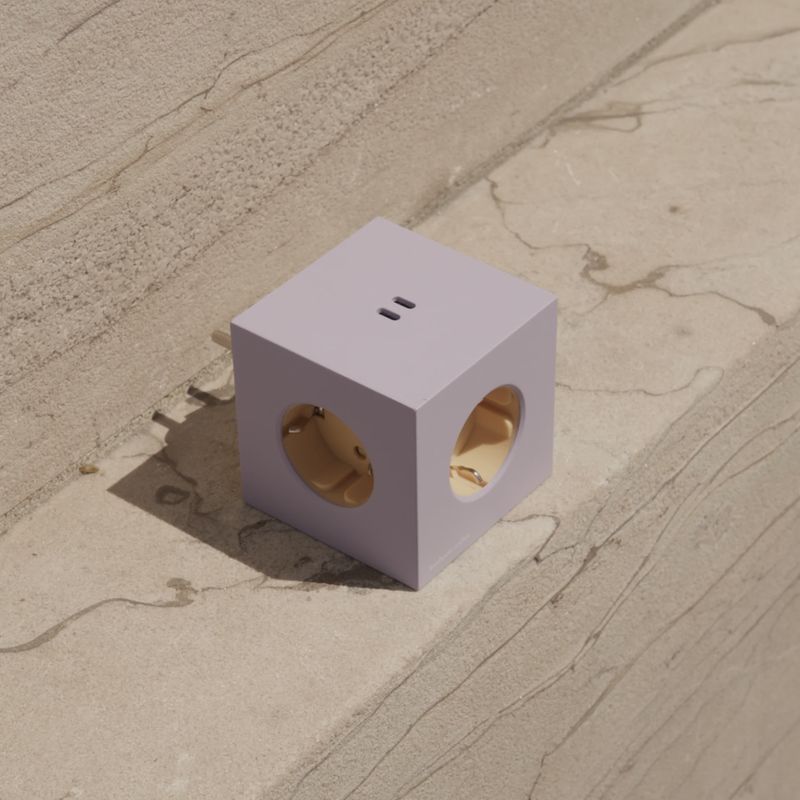 AVOLT Square 2 Bauhaus wandstekker  Lavender Glow