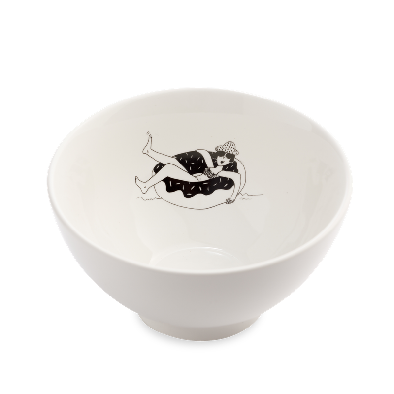 HELEN B kom donut floating girl