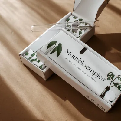 MUURBLOEMPJES magneetvaasjes zwart per/stuk