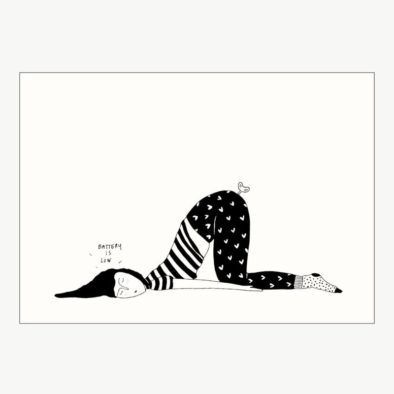 HELEN B Poster Battery Low A4