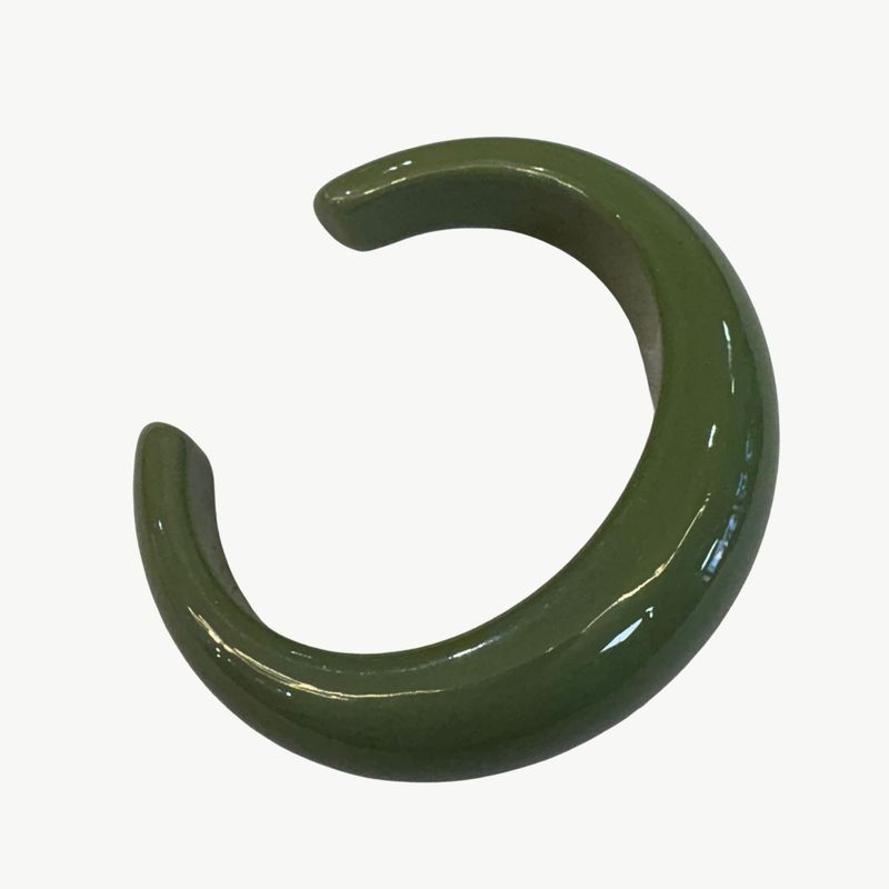 BYBJOR Cuff Resin armband olive