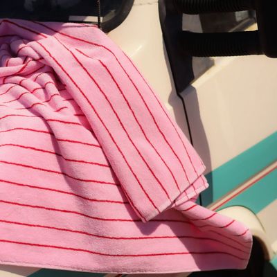 BONGUSTA Naram gastendoek baby pink &amp; ski patrol 50 x 30cm