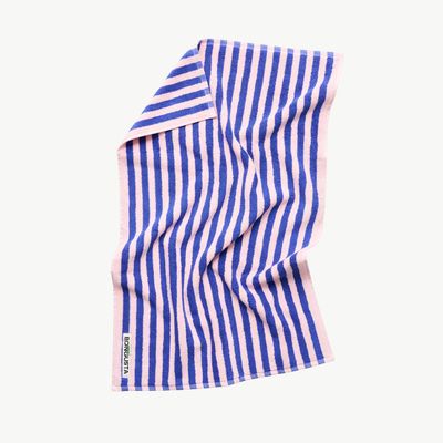 BONGUSTA Naram Handdoek dazzling blue &amp; rose 50 x 80cm