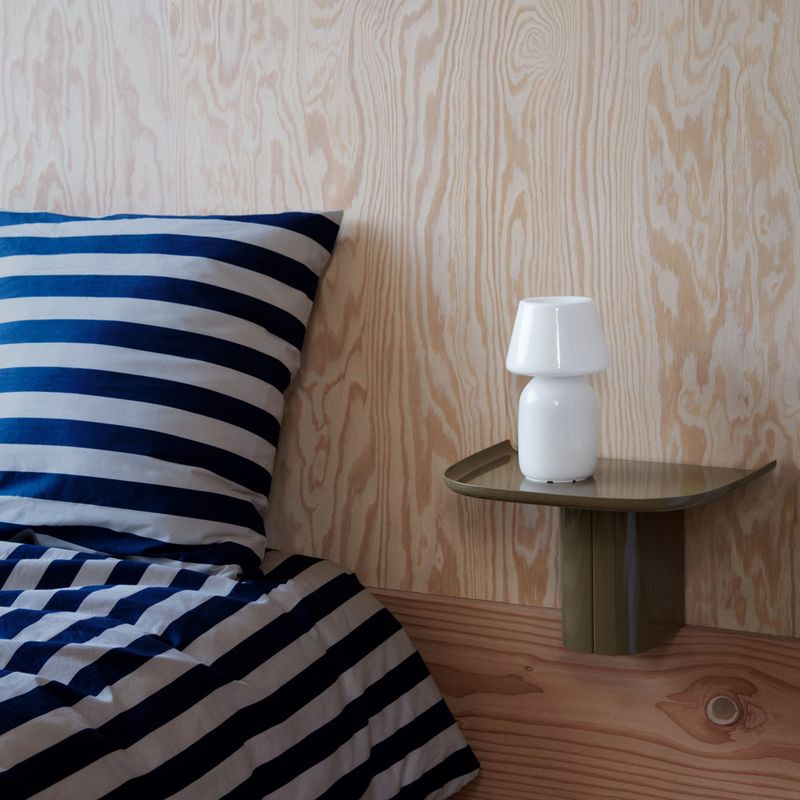 HAY Korpus Shelf wandplank cream powder