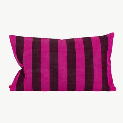 A WORLD OF CRAFT Carla kussenhoes roze/wine 30x50cm