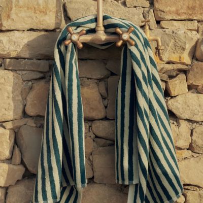 BONGUSTA Naram handdoek sea foam &amp; deep teal 70 x 140cm