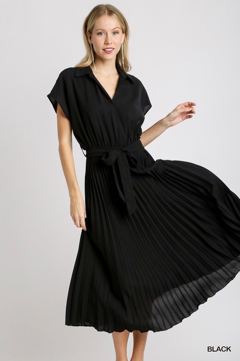 V-Neck Pleated Midi Dress - Black -