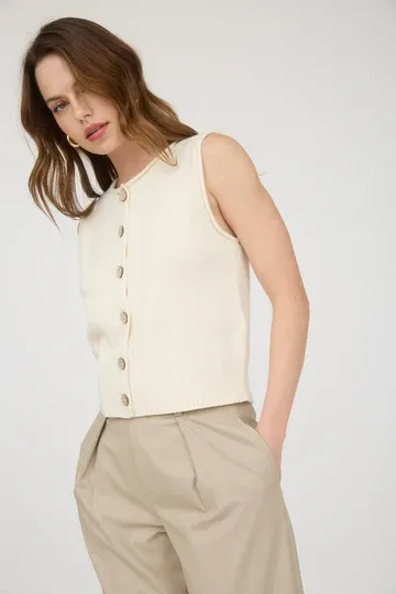 Wood Button Vest-