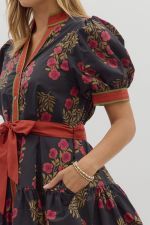 Floral Puff V neck  Button Removeable Belt-Black/Red/Olive-