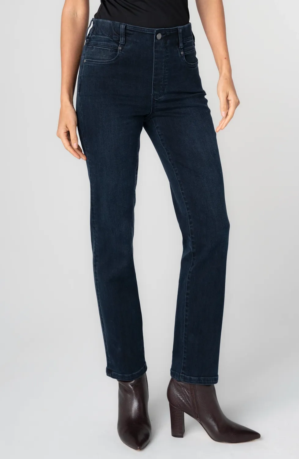 Gia-Raven Wing-Jean-