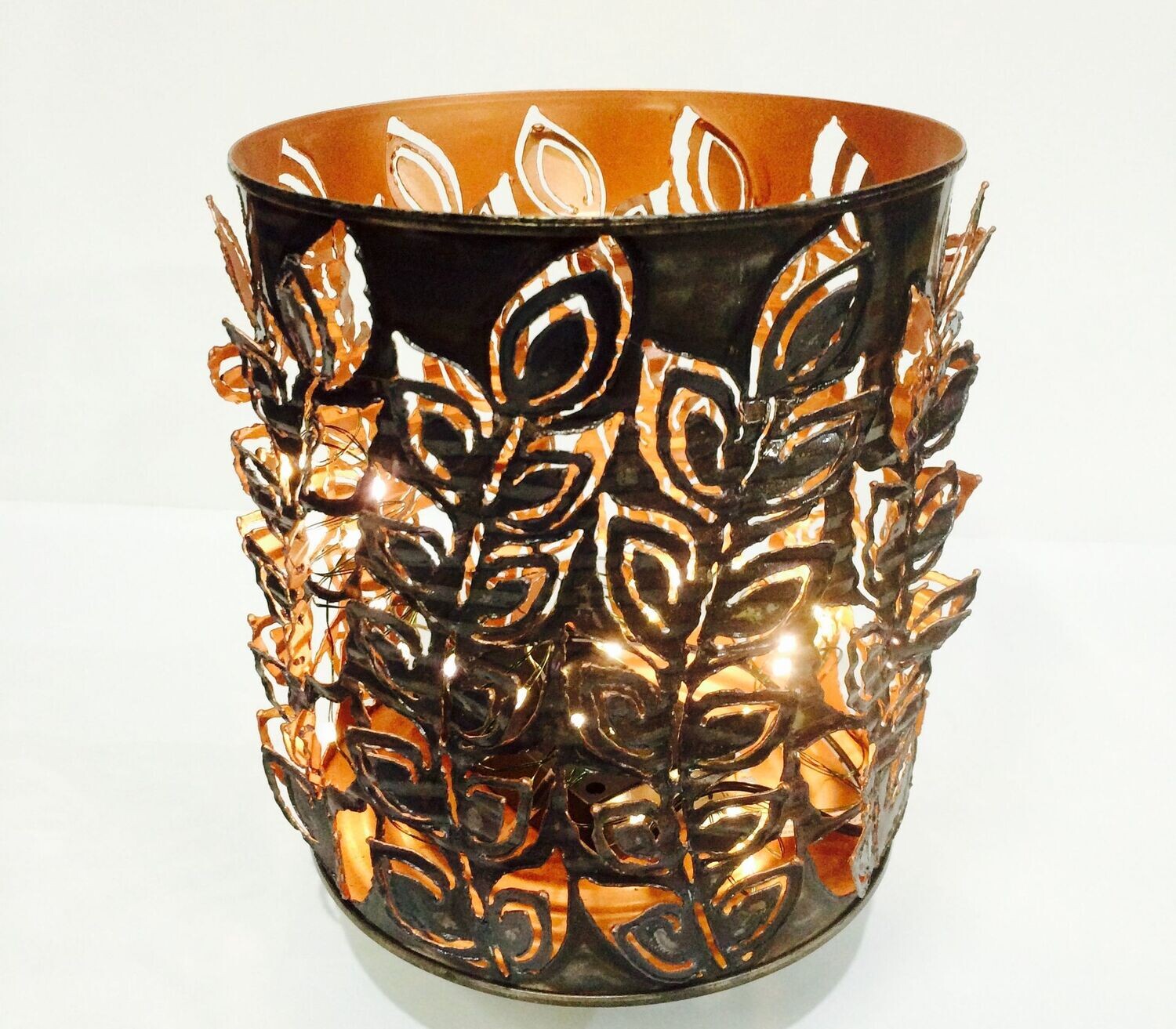 Large Leaves Luminary
