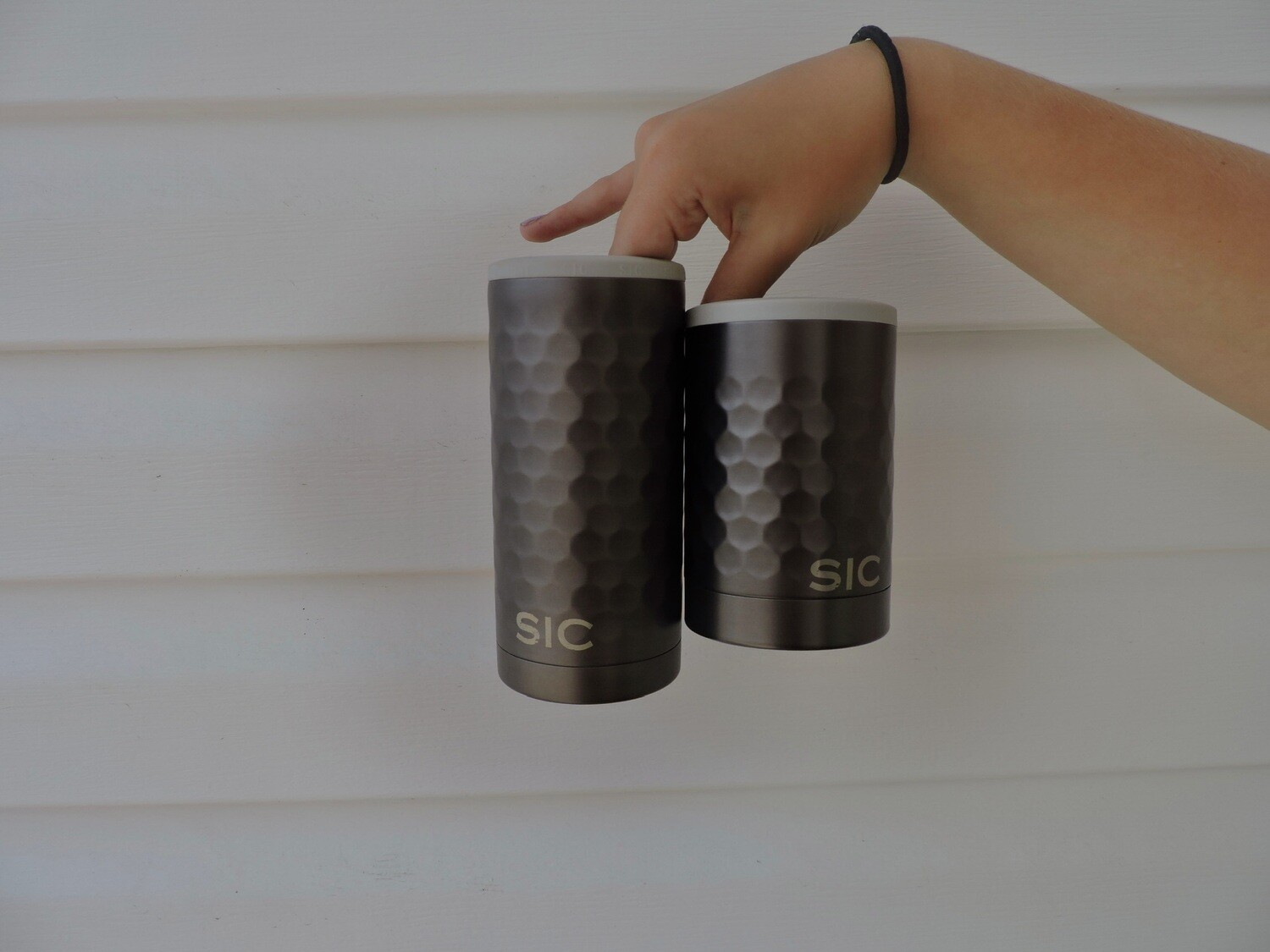 Slim Can Cooler Hammered Gunmetal