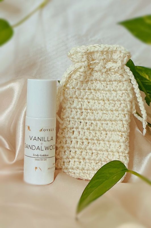 Vanilla + Sandalwood  Glow On Oil (Truly Golden)