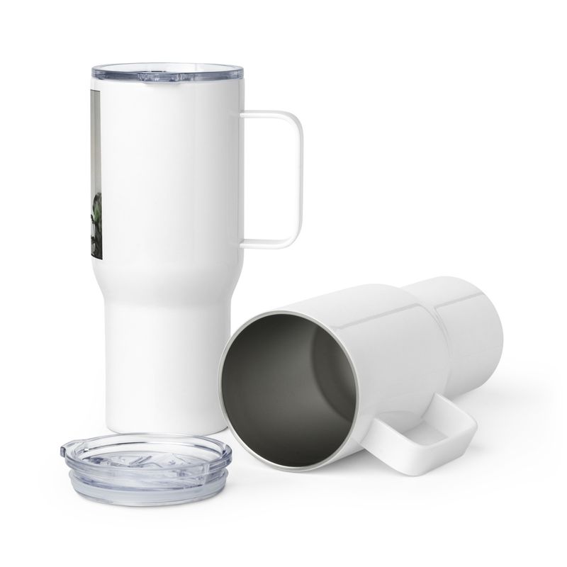 Travel mug with a handle