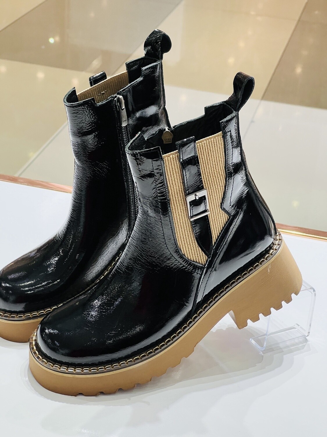 GIZZE107-1231-BLACK BEIGE HALF BOOTS
