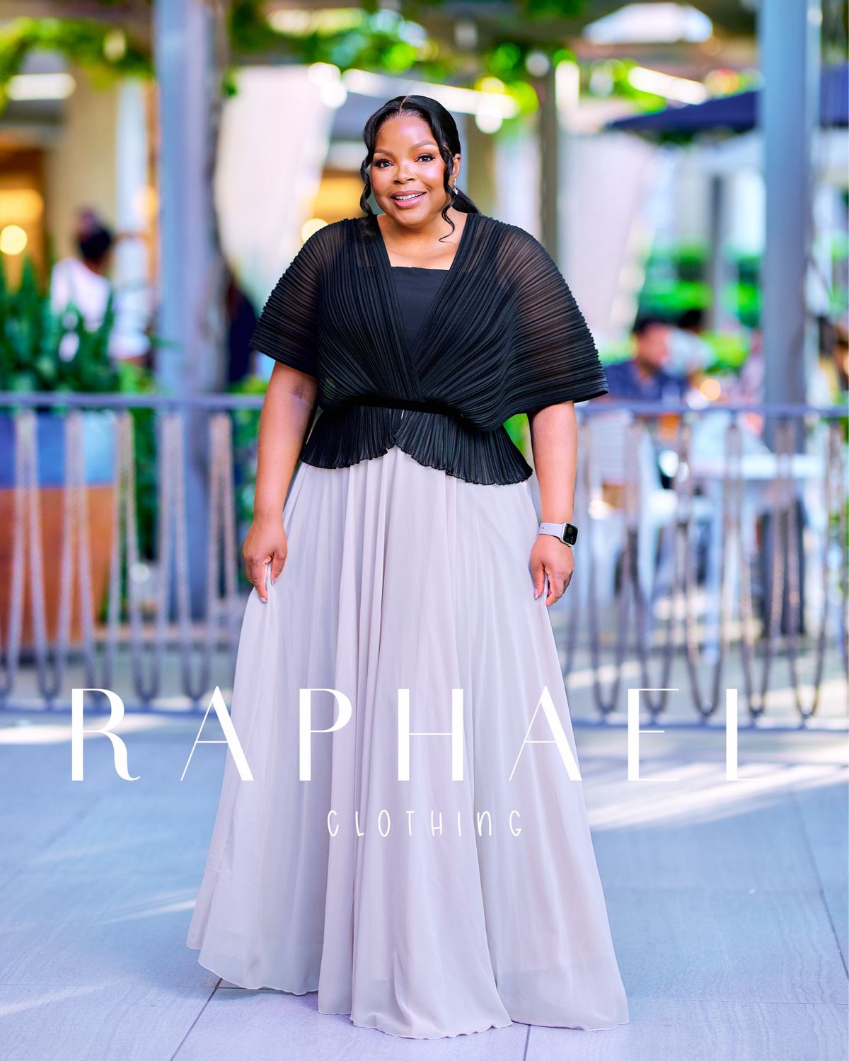 GRN8589-TALIA PLEATED CAPE OVERLAY MAXI DRESS