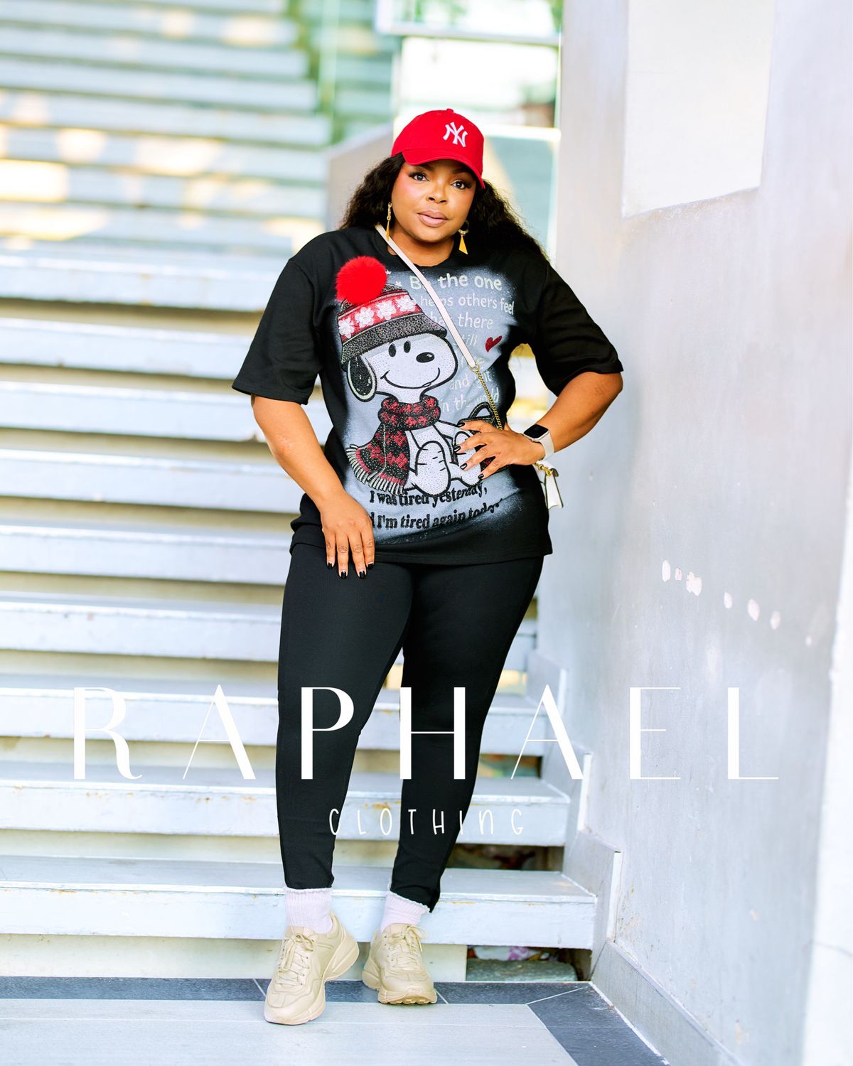 RAPH- FESTIVE QUEEN TEE