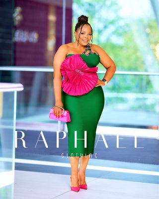 RAPH-3D ROSETTE BANDAGE DRESS