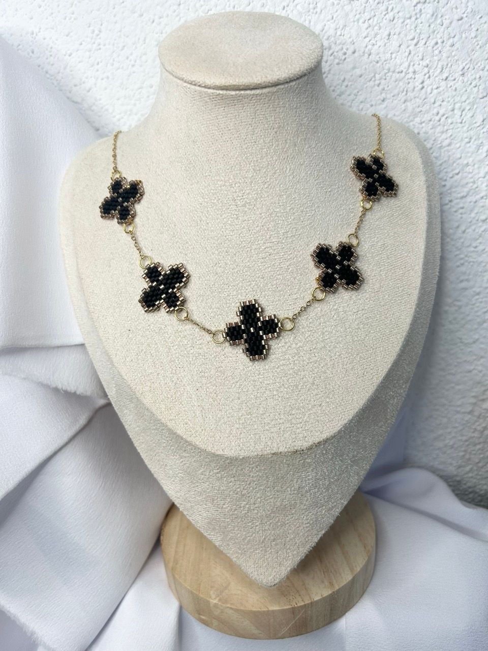 Collier Fayza II