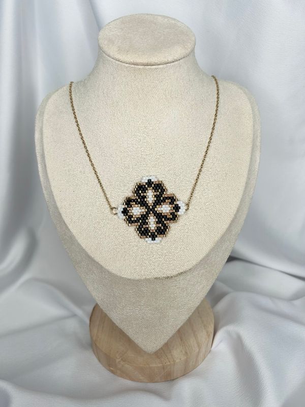 Collier Helena