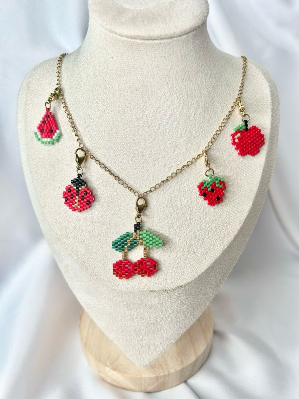 Collier Fruits rouges