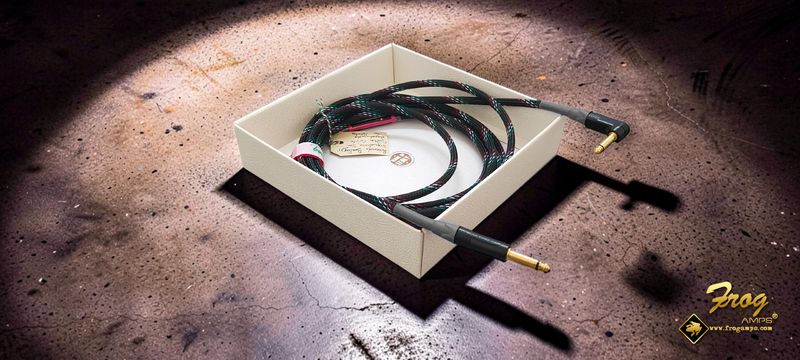 RICCARDO BERTUZZI | Signature Guitar Cable